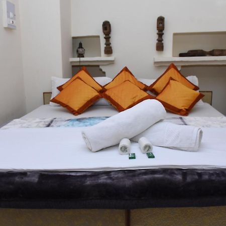 Rumi'S Home Stay ไจซัลเมอร์ ภายนอก รูปภาพ