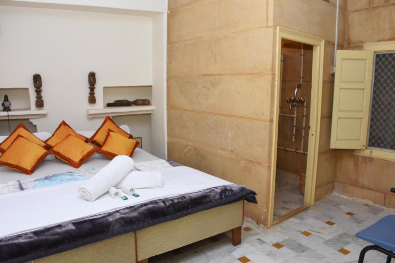 Rumi'S Home Stay ไจซัลเมอร์ ภายนอก รูปภาพ